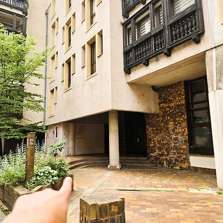 Quai Des Roches-proche Cathedrale * Metz