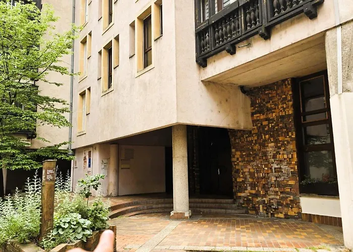 Quai Des Roches-proche Cathédrale * Metz